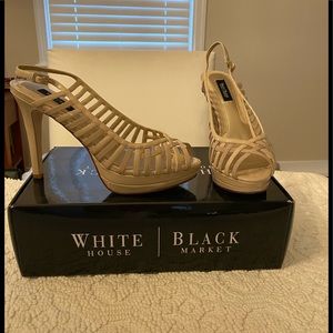 White House Black Market Gena Basketweave heels Size 7.5